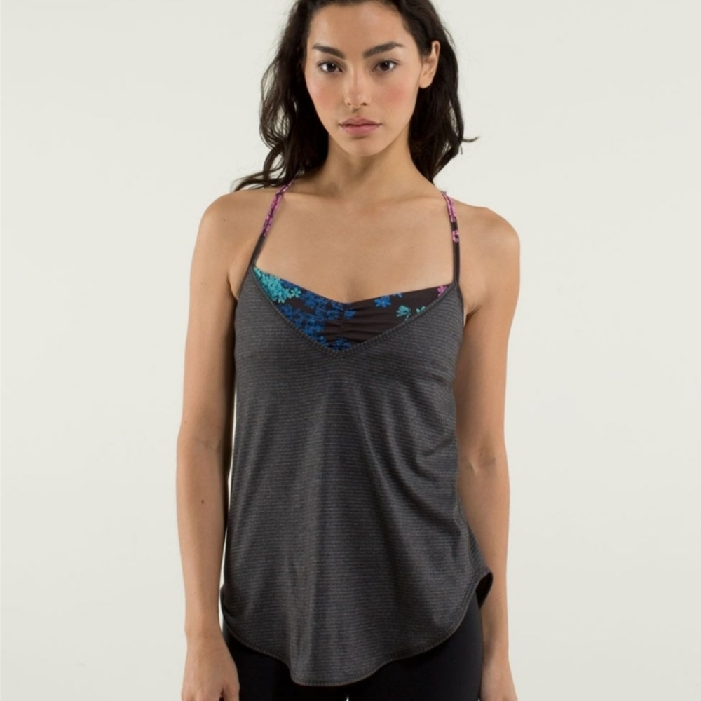 🌺Lululemon Roll Out Tank in Heathered Black / Petal Pop Multi / Black